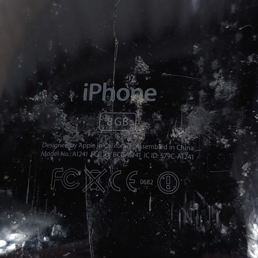 PARTS REPAIR - Apple iPhone A1241 8GB Smartphone Black - UNTESTED
